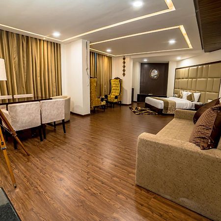 Best Western דלהאוזי מראה חיצוני תמונה