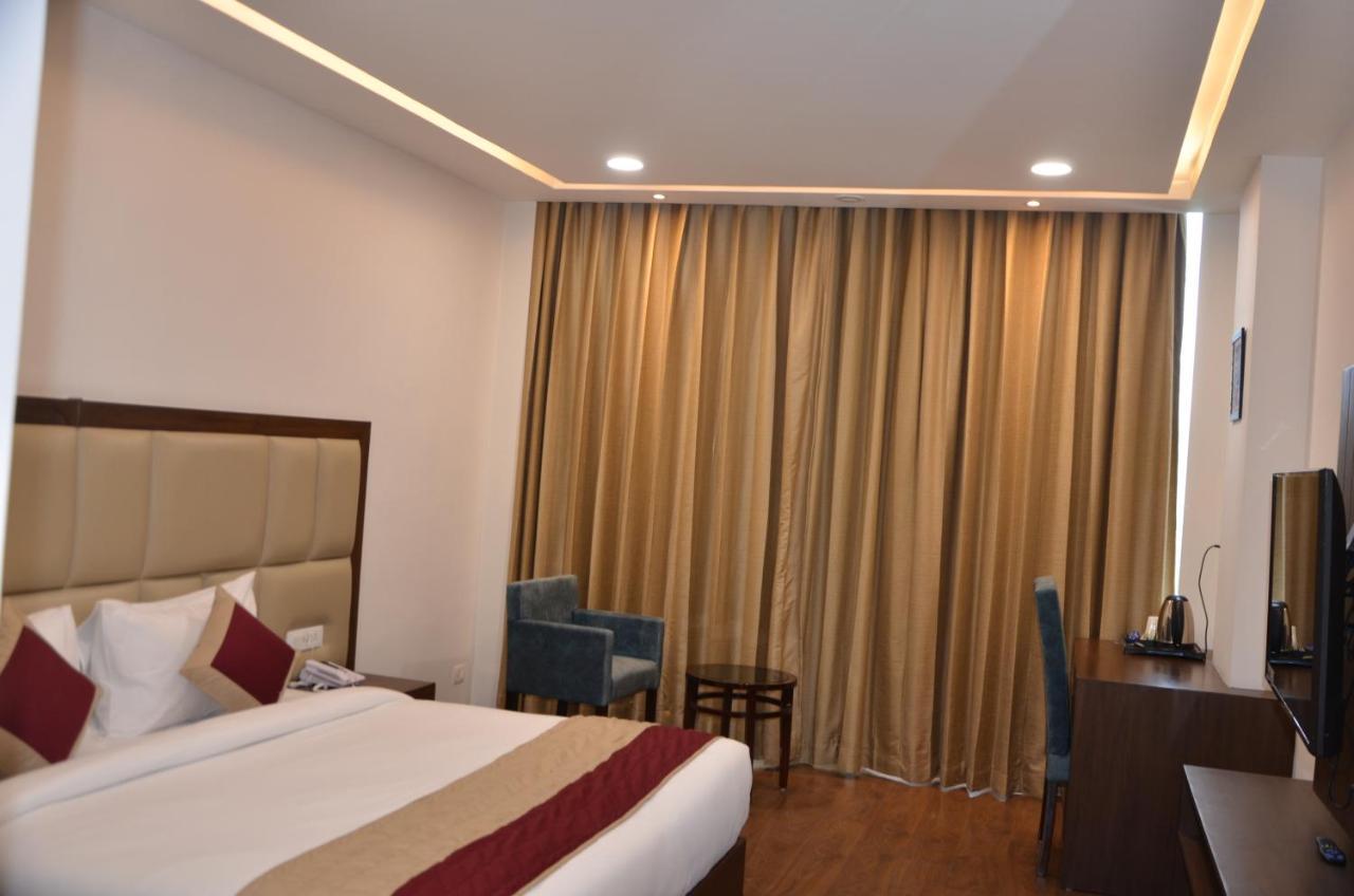 Best Western דלהאוזי מראה חיצוני תמונה