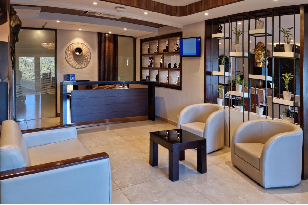 Best Western דלהאוזי מראה חיצוני תמונה