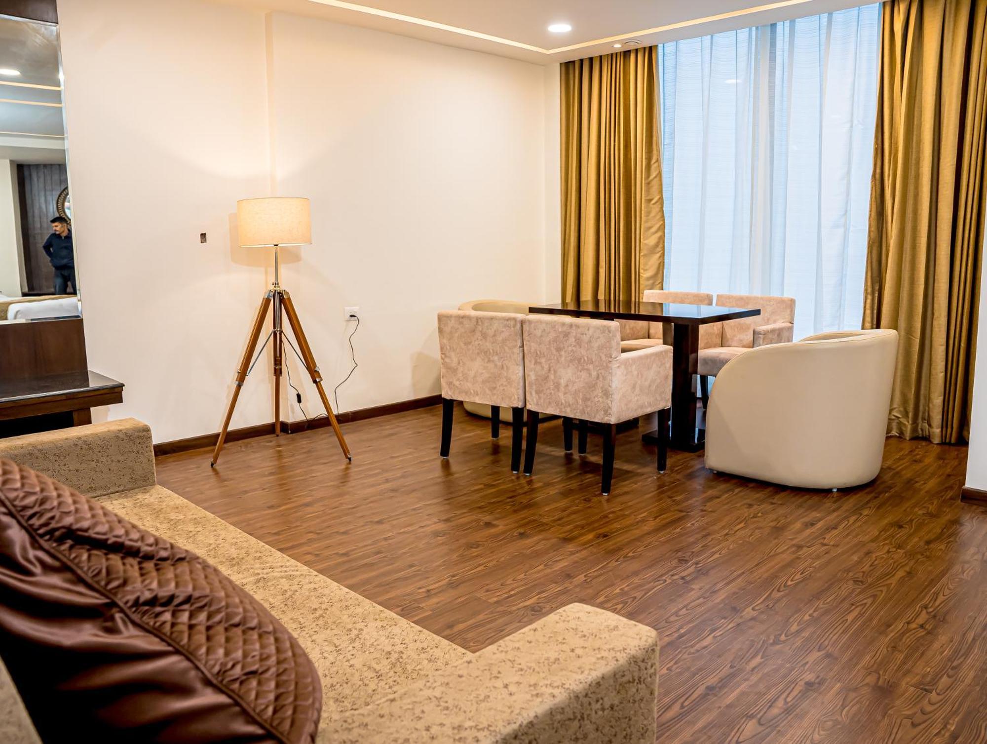 Best Western דלהאוזי מראה חיצוני תמונה